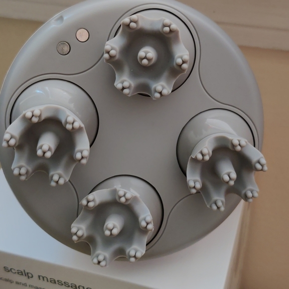 Smart Scalp Massager - Picture 2 of 3